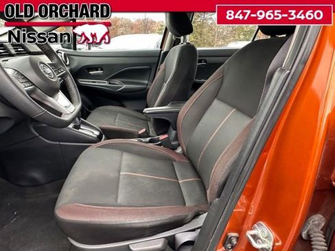 Used 2021 Nissan Versa SR image 12