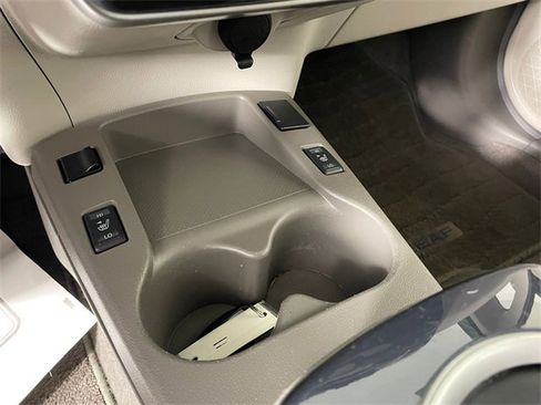 Used 2012 Nissan Leaf SL image 10