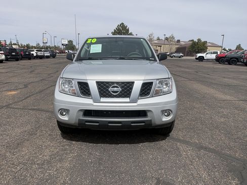 Used 2020 Nissan Frontier SV image 4