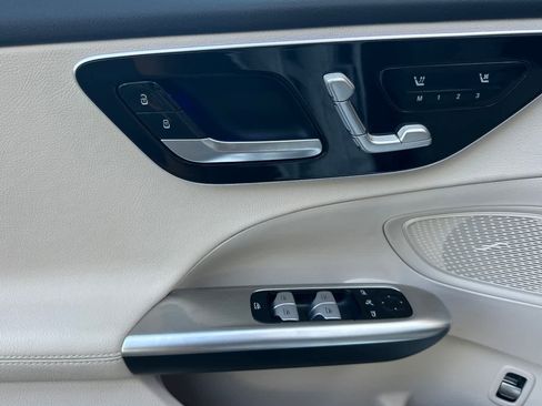 Certified 2025 Mercedes-Benz C 300 4MATIC Sedan image 10