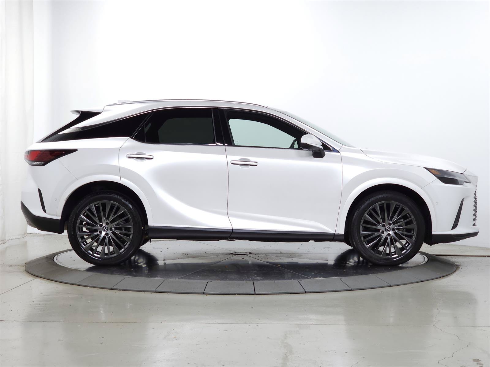 Used 2024 Lexus RX 350 w/ Convenience Package AWD/4WD image 12