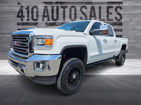 Used 2019 GMC Sierra 2500 SLT w/ Duramax Plus Package AWD/4WD image 6