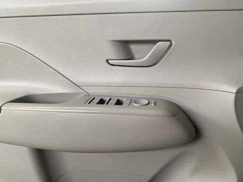Certified 2024 Hyundai Kona SEL FWD image 31