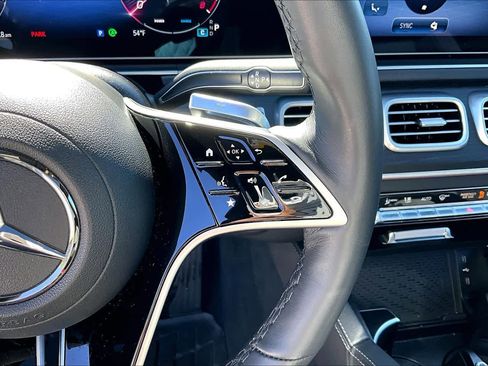 Used 2025 Mercedes-Benz GLE 350 4MATIC image 25