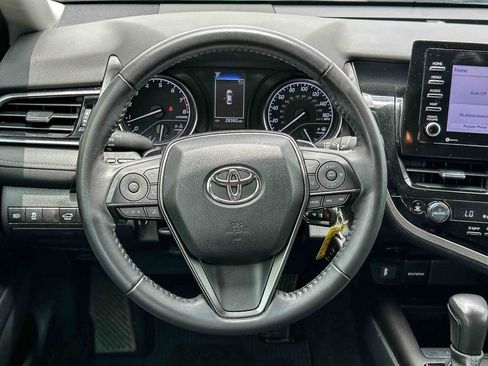 Used 2023 Toyota Camry SE FWD image 25