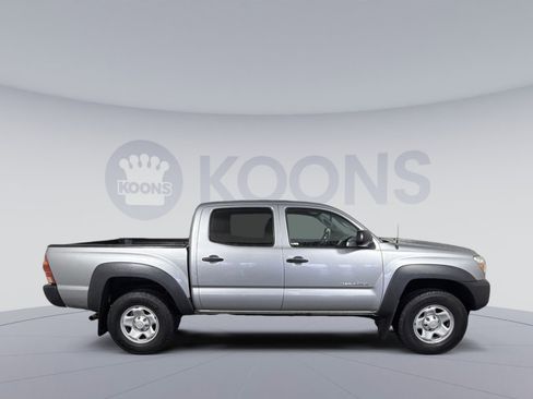 Used 2014 Toyota Tacoma PreRunner image 8