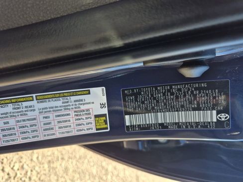 Used 2024 Toyota Corolla LE image 25