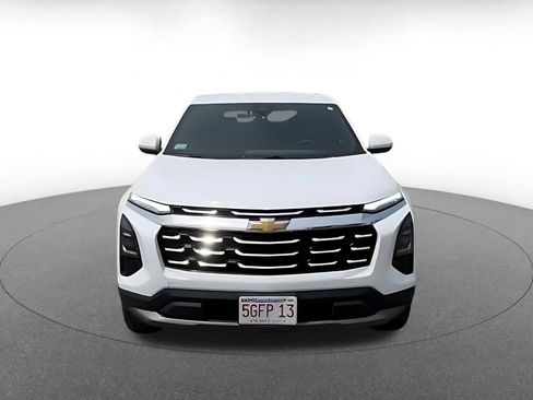 Used 2025 Chevrolet Equinox LT FWD image 4