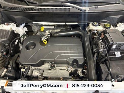 Used 2024 Chevrolet Equinox LT FWD image 29