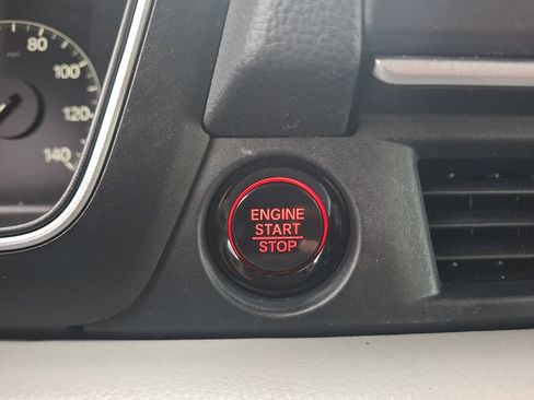Used 2025 Honda Pilot EX-L image 24