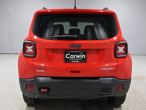 Used 2020 Jeep Renegade Trailhawk w/ Cold Weather Group image 3