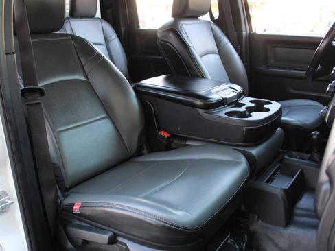 Used 2023 RAM 3500 Tradesman w/ Convenience Group image 39