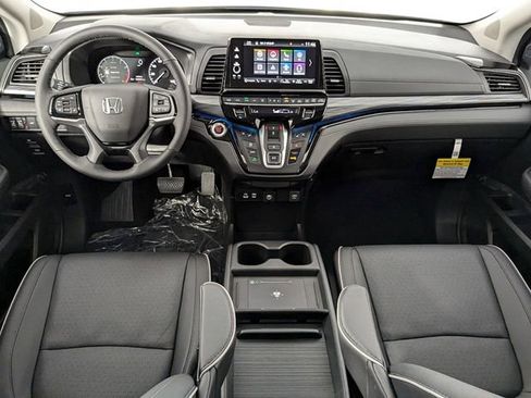 New 2026 Honda Odyssey Elite image 17