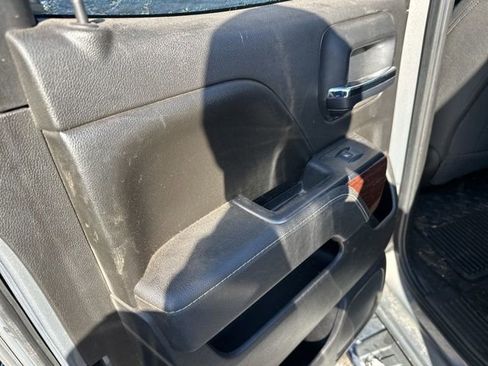 Used 2017 GMC Sierra 1500 SLE w/ SLE Value Package image 12