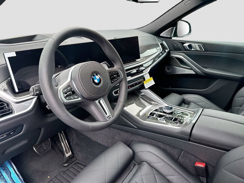 New 2026 BMW X6 M60i AWD/4WD image 9