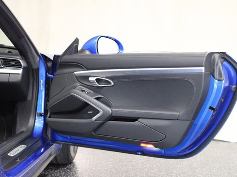 Used 2016 Porsche 911 Carrera 4S image 21