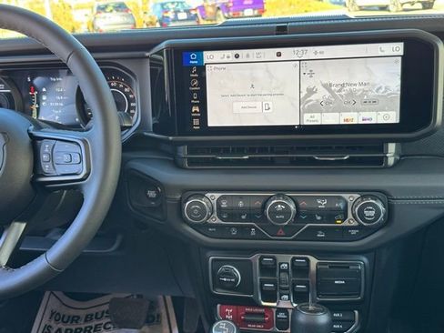 New 2026 Jeep Gladiator Mojave image 17