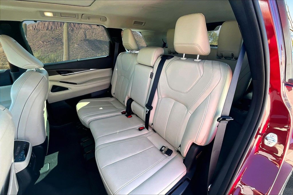 Used 2023 INFINITI QX60 Sensory w/ Vision Package AWD/4WD image 26