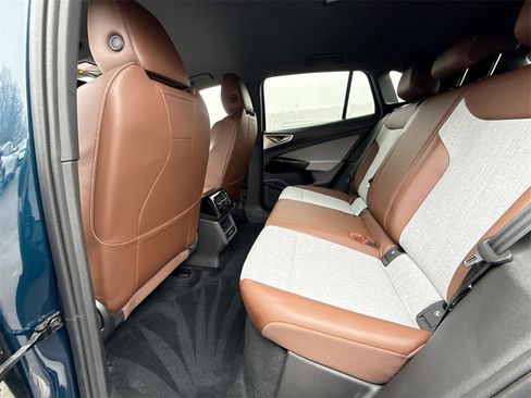 Used 2023 Volkswagen ID.4 Pro image 23