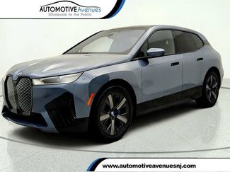 Used 2024 BMW iX xDrive50 w/ Premium Package AWD/4WD video 1
