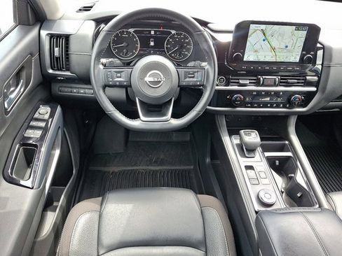 Used 2023 Nissan Pathfinder SL w/ Lighting Package (N92) AWD/4WD image 13