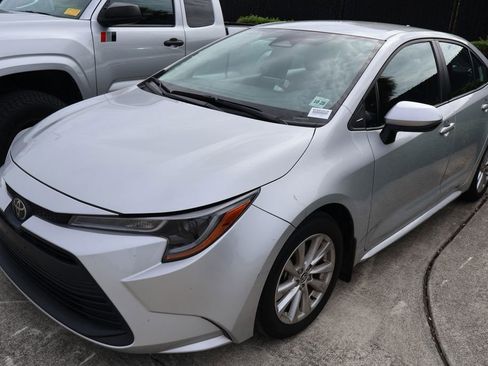 Certified 2024 Toyota Corolla LE w/ LE Convenience Package FWD image 2