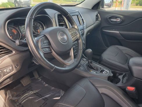 Used 2020 Jeep Cherokee Latitude Lux w/ Comfort/Convenience Group AWD/4WD image 11
