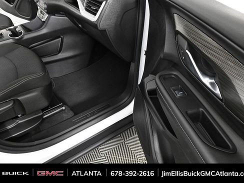 Certified 2024 GMC Terrain SLE image 23