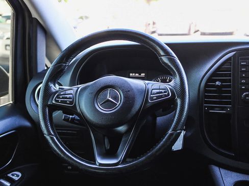Used 2018 Mercedes-Benz Metris Passenger image 15