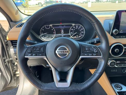 Used 2022 Nissan Sentra SV w/ SV Premium Package FWD image 25