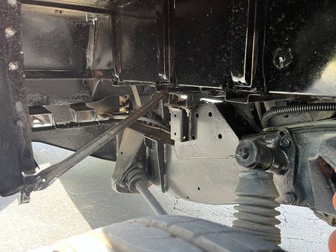 Used 1993 Land Rover Defender 110 image 18