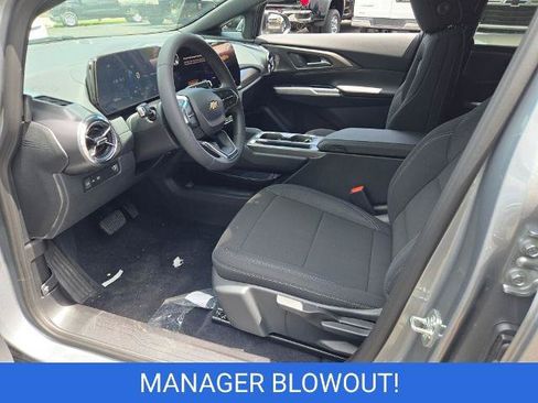 New 2026 Chevrolet Equinox EV LT FWD image 28