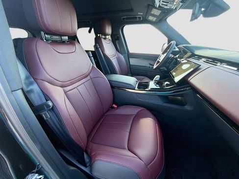 New 2026 Land Rover Range Rover Sport Dynamic SE image 16