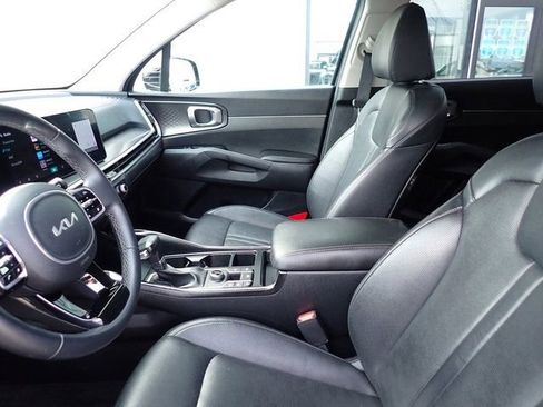 Certified 2024 Kia Sorento S AWD/4WD image 15