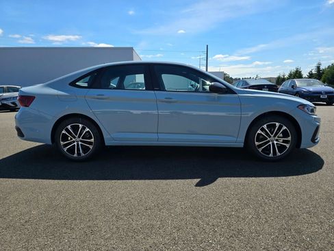 New 2025 Volkswagen Jetta Sport image 3