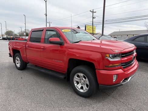 Used 2018 Chevrolet Silverado 1500 LT w/ All Star Edition image 4