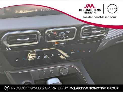 New 2026 Nissan Sentra SR w/ SR Premium Package FWD image 19