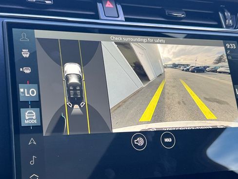 Used 2024 Land Rover Range Rover Evoque Dynamic SE image 28