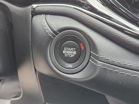 Used 2022 Dodge Durango GT RWD image 13