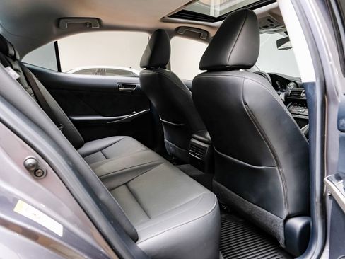 Used 2018 Lexus IS 300 300 image 33