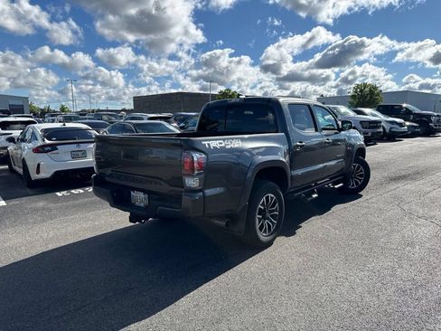Used 2021 Toyota Tacoma TRD Sport AWD/4WD image 11