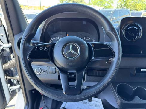 Used 2019 Mercedes-Benz Sprinter 144 image 11
