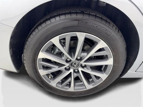 Used 2024 Lexus ES 350 image 78