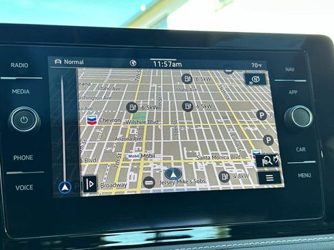 Used 2025 Volkswagen Jetta SEL image 18