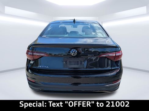 Used 2024 Volkswagen Jetta Sport FWD image 3