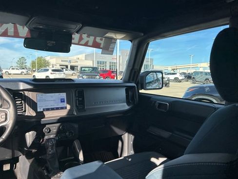 Used 2022 Ford Bronco Outer Banks image 41