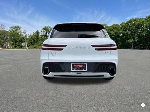 Used 2024 Genesis GV70 2.5T AWD/4WD image 7