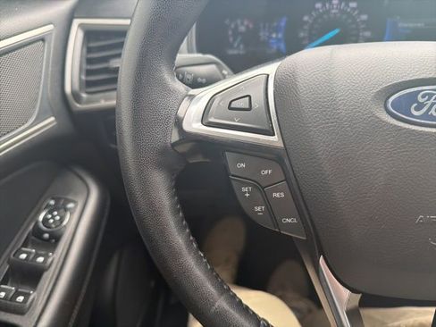 Used 2023 Ford Edge SEL AWD/4WD image 40