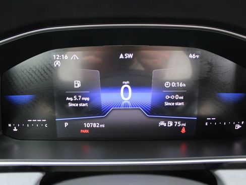 Certified 2025 Volkswagen Jetta SE w/ Black Wheel Package image 14