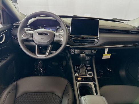 New 2026 Jeep Compass Latitude AWD/4WD image 2